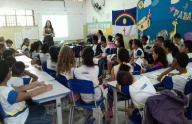 Estudantes de escolas públicas do Recife embarcam para feira em Abu Dhabi