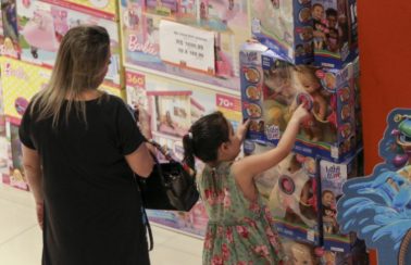 Comércio espera movimentar R$ 153 milhões em compras com Dia das Crianças em Fortaleza