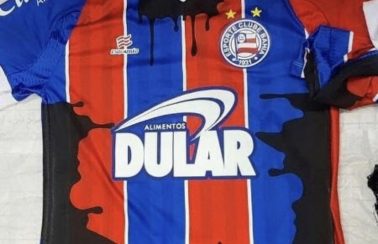 Bahia jogará com camisa “manchada de óleo” em protesto a desastre ambiental