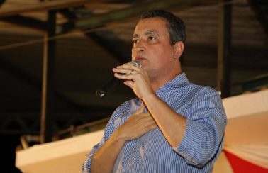 Rui Costa dispara sobre governo Bolsonaro: “Virou assunto de família, Brasil fica para depois”