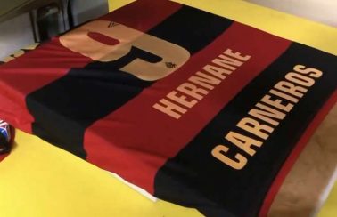 Uniformes do Sport, em jogo diante do Paraná, terão o nome das praias atingidas por óleo