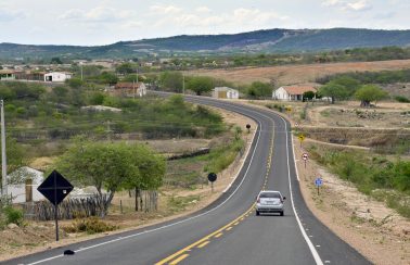Quase 400 km das rodovias estaduais do Ceará são recuperadas