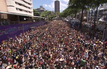 Câmara de Salvador aprova projeto que proíbe recursos públicos no arrastão do carnaval