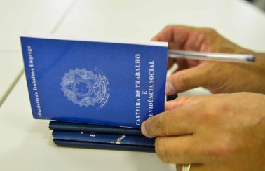 Quase 280 vagas de emprego são ofertadas em Pernambuco nesta segunda (20)