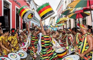 Shows e ensaios de carnaval movimentam o Pelourinho, em Salvador