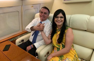 Em Salvador, Eduardo Bolsonaro diz que não considera Dayane Pimentel aliada do governo