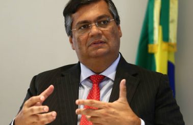 Flávio Dino pede audiência com Bolsonaro: “vou oferecer ajuda ao Governo Federal”