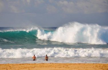 Marinha alerta para risco de ressaca e ondas de até 2,5 metros no litoral entre o RN e o Maranhão