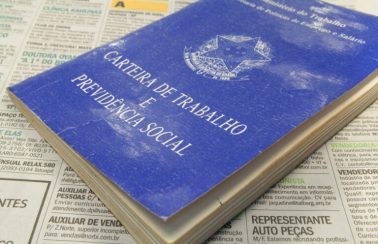 Empresas da PB oferecem 129 vagas de empregos nesta semana