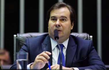Rodrigo Maia propõe Orçamento de guerra para enfrentamento ao coronavírus