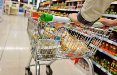 Coronavírus: supermercados do Ceará investem na contratação de entregadores