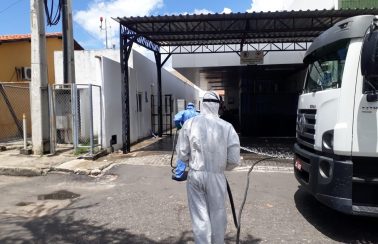 Ruas de Teresina passam por desinfecção contra o coronavírus