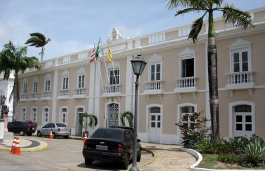 Coronavírus: Prefeitura anuncia antecipação das férias escolares e ajuda às famílias de baixa renda de São Luís