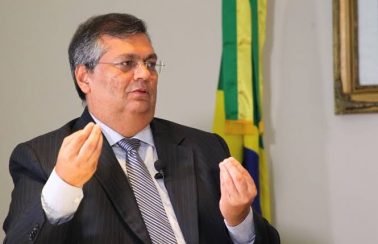 Flávio Dino: “Bolsonaro é o responsável pela desobediência ao isolamento social”