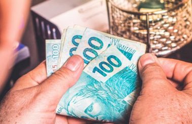 Saiba o que é preciso para receber o auxílio de R$ 600 pagos pelo governo