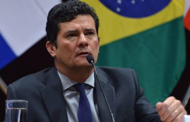 Moro anuncia demissão por interferência política na Polícia Federal