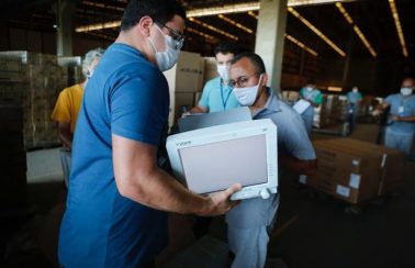 Pernambuco recebe 30 respiradores e 40 mil testes destinados pelo Ministério da Saúde