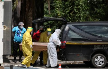 Coronavírus: Brasil confirma 600 mortes em 24 horas e bate novo recorde