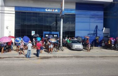 Em Sergipe, Justiça obriga Caixa e Estado a encerrar aglomerações em agências