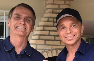 Em meio à pandemia, cantor Netinho faz convocação para carreata pró-Bolsonaro em Salvador