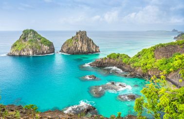 Fernando de Noronha zera casos de covid, encerra lockdown e estabelece novas medidas