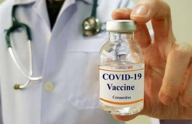 Vacina contra coronavírus testada em humanos gera resposta imunológica e é segura, diz empresa
