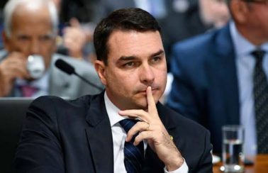 “Tenho provas”, diz Paulo Marinho sobre acusações contra Flávio
