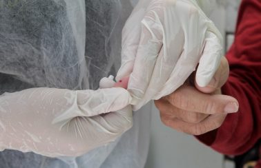 Brasil tem sete vezes mais contaminados por Covid-19 do que mostram as estatísticas oficiais, aponta pesquisa