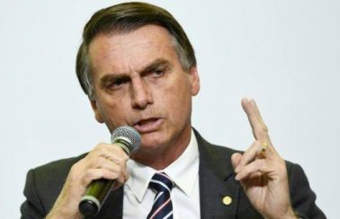 Bolsonaro vê operação da PF sobre fake news como “algo muito grave” para a democracia