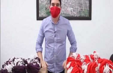 Justiça proíbe que cidade potiguar distribua máscaras nas cores do partido do prefeito