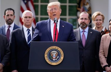 Trump diz que Brasil não é exemplo no combate à pandemia: “Eles estão passando por dificuldades”