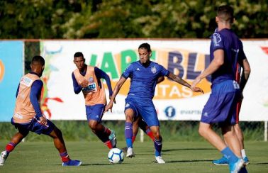 ACM Neto estuda liberar treinos de futebol na próxima semana: “Com muitas regras”