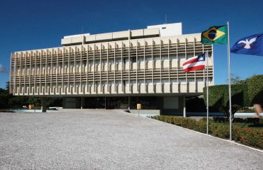 ICMS cai 29,8% em abril e Bahia aprofunda medidas emergenciais