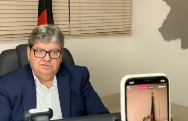 João Azevêdo detalha plano de flexibilização da economia na Paraíba