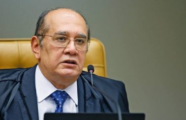 Gilmar Mendes diz que invasão de hospitais, estimulada por Bolsonaro, é crime