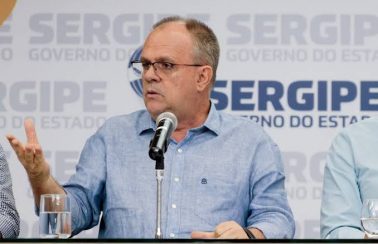 Belivaldo Chagas anuncia reabertura gradativa do comércio em Sergipe