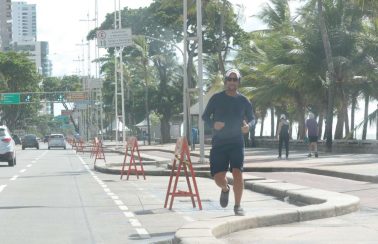 Após igrejas, Recife anuncia liberação de praias, calçadões e parques para atividades físicas
