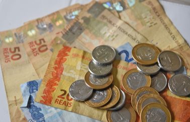 Levantamento identifica 15 mil servidores que receberam auxílio emergencial em Pernambuco; valor chega a R$ 10,4 milhões