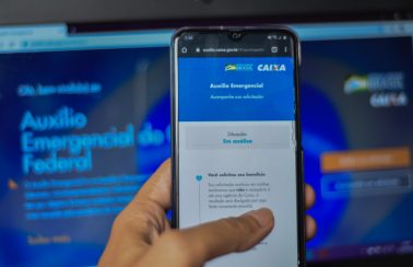 Prazo para se cadastrar e pedir o auxílio emergencial acaba hoje