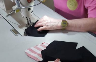 Recife anuncia novo edital de convocação de costureiros para produção de 500 mil máscaras de tecido