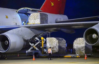 Ceará recebe 4º carregamento aéreo de insumos hospitalares para o combate à pandemia da Covid-19