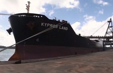 Com safra recorde de soja, Bahia tem fila de navios cargueiros no Porto de Cotegipe