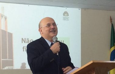 Bolsonaro anuncia professor e pastor Milton Ribeiro como novo ministro da Educação