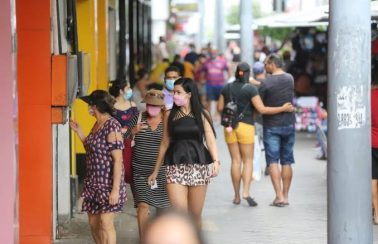 Fortaleza reduz em mais de 90% médias de casos e óbitos por Covid