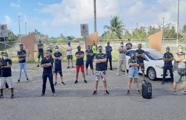Professores de artes marciais fazem protesto por retorno ao trabalho em Sergipe