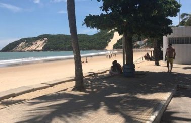 Prefeitura de Natal autoriza fechamento de acessos às praias para evitar aglomeração