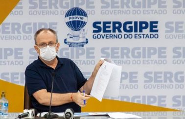 Curado do novo coronavírus, governador de Sergipe retoma atividades presenciais
