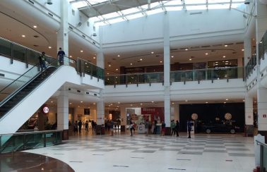 Shoppings voltam a funcionar em horário normal neste sábado (1º) em São Luís