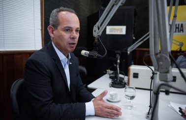 Volta às aulas será optativa para alunos em Pernambuco, garante secretário de Educação