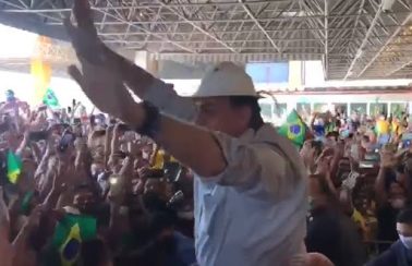 Bolsonaro causa aglomeração em inauguração de Usina Termelétrica em Sergipe